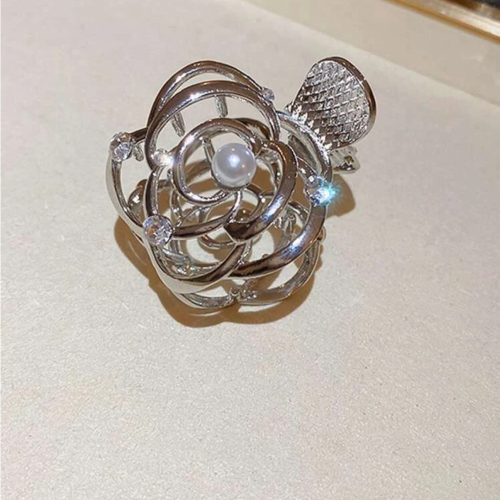 Silver Pearl and Rhinestones metal hair claw ponytail cover Ponytail Jewelry - Picture 4 of 4